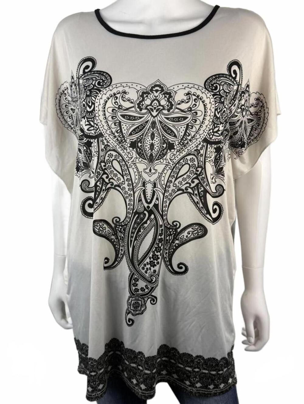 Beautiful Women’s Top Size M
